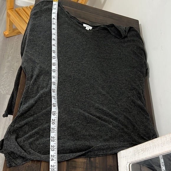VINCE Dark Grey Long Sleeve V Neck Top Size XS - Picture 7 of 7